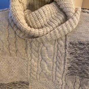 Abercrombie & Fitch turtleneck cozy sweater sz M